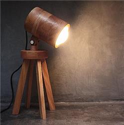 LAMPARA DE MESA GRAN SUMO E27