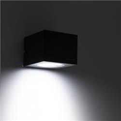 APLIQUE NICO UNIDIRECCIONAL NEGRO 1 LUZ AR111 IP44