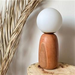 LAMPARA DE MESA PHI PHI G GLOBO OPAL SATINADO Y BASE DORADA + FOCO GOTA E27